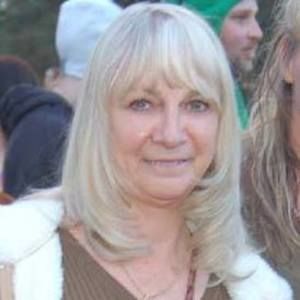 Meet your Posher, Raynita